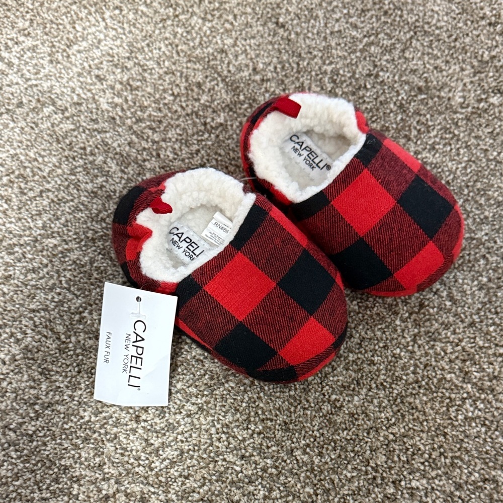 Capelli of New York Red and Black Buffalo Plaid Fuzzy Lined Slippers